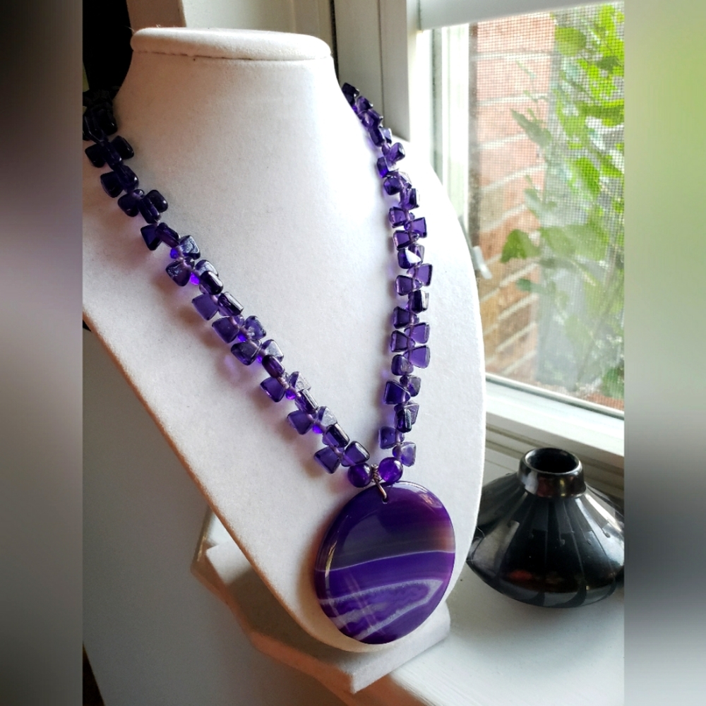Purple Gemstone Necklace For sale--handmade agate pendant & amethysts W/ clasp.